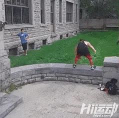 200斤的胖子還能玩跑酷？靈活到讓你懷疑眼睛