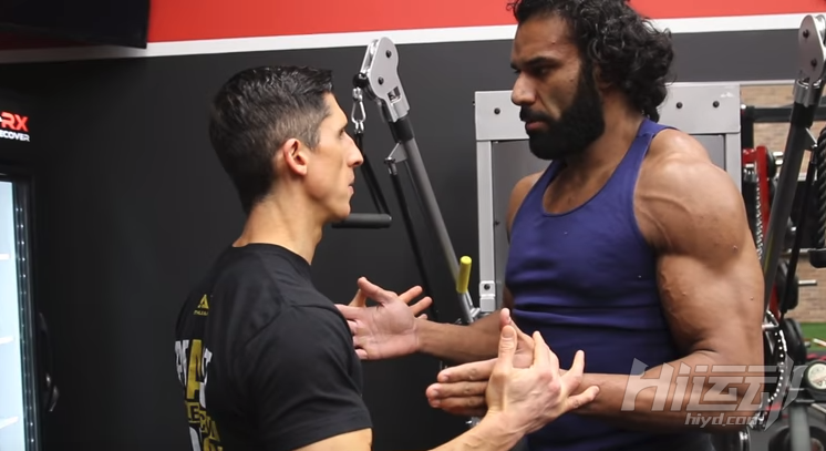 WWE巨星金馬豪拜見頂級教練Jeff尋求幫助