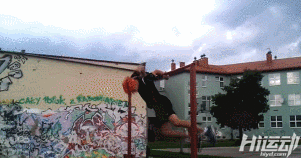 不用器械4年徒手健身！小伙從瘦“鵪鶉”到“肌霸”完美蛻變！