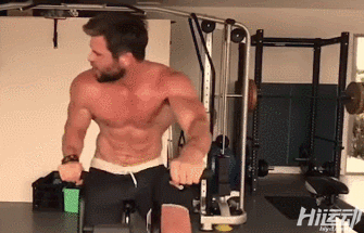 雷神3導演：“這一集你要跟綠巨人打架！”并丟給雷神一份健身計劃