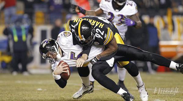 橄欖球運動為什么會經(jīng)常腦震蕩？看完球員訓練！這跟撞車沒區(qū)別