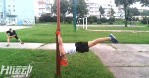 不用器械4年徒手健身！小伙從瘦“鵪鶉”到“肌霸”完美蛻變！