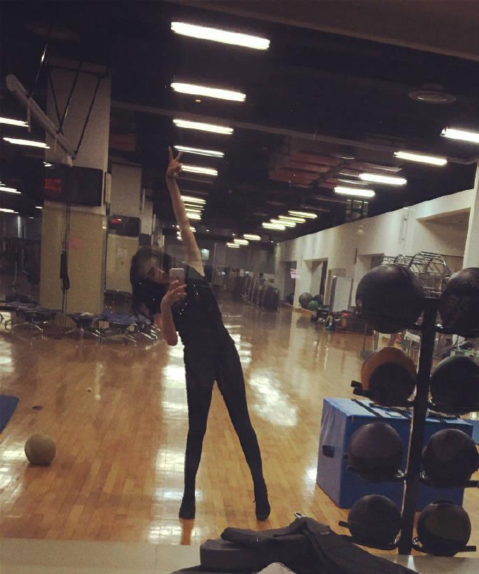 最美一字馬 藝術(shù)體操名將周捷套圖