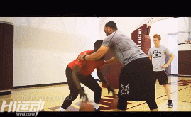 由“夜店哈”進(jìn)化成“努力哈”，帶領(lǐng)火箭掉打騎士隊(duì)！哈登的增肌計(jì)劃