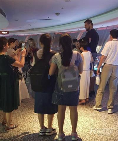 高個子健身本來就難！還因漏斗胸自斷10根肋骨治療