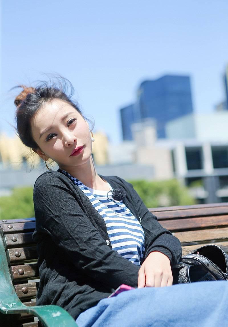 柳巖緊張運動裝 好身材一覽無余