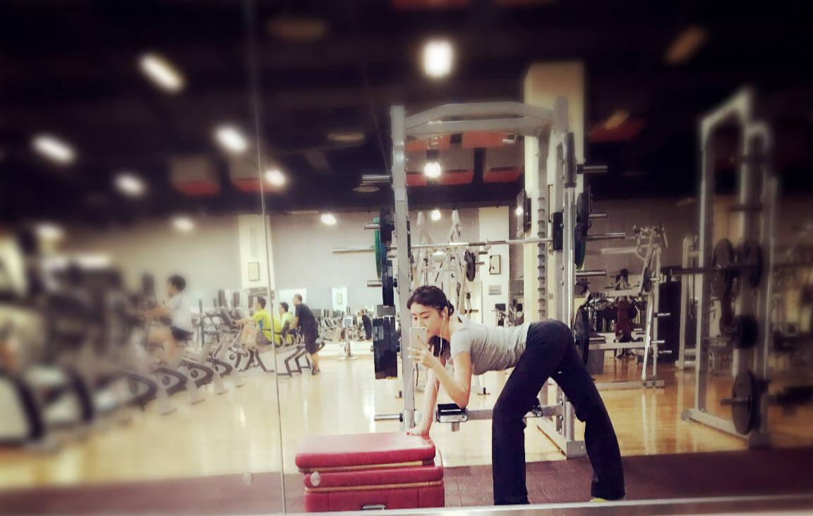 最美一字馬 藝術(shù)體操名將周捷套圖