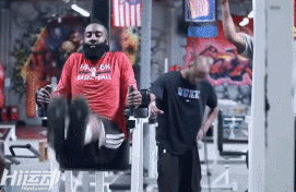 由“夜店哈”進(jìn)化成“努力哈”，帶領(lǐng)火箭掉打騎士隊(duì)！哈登的增肌計(jì)劃