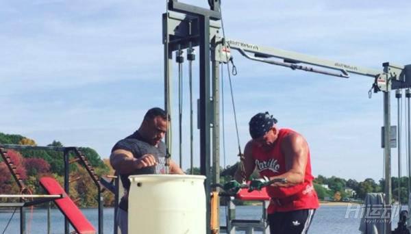 健身器械自己造：廢銅爛鐵加冰塊，冬季健身燥起來！