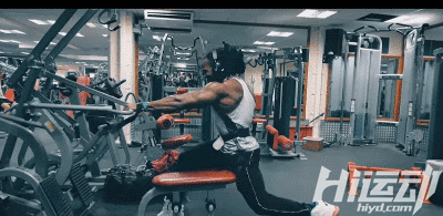 4組背部力量訓練動作！“大屌哥”教你練出厚實背部