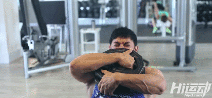 先把體脂率吃到37%再降到9%！為了拍部電影是有多拼命