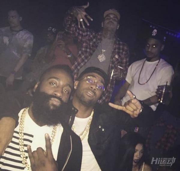 由“夜店哈”進(jìn)化成“努力哈”，帶領(lǐng)火箭掉打騎士隊(duì)！哈登的增肌計(jì)劃