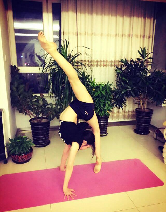 最美一字馬 藝術(shù)體操名將周捷套圖