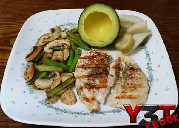 高顏值健身美女李藝琳的健身故事