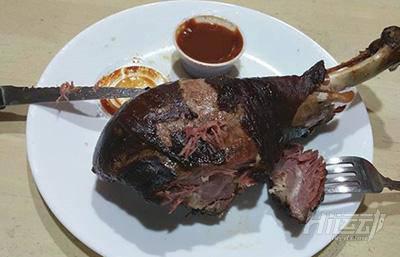 50多歲老頭迷戀“七龍珠”，瘋狂健身練成真實(shí)版龜仙人