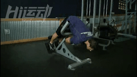 復仇者如何煉成？雷神與黑寡婦私教健身課程