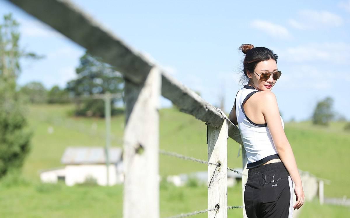 柳巖緊張運動裝 好身材一覽無余