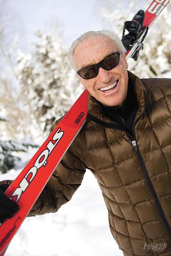 美國98歲服裝巨頭創始人，為什么他能健康事業雙豐收？