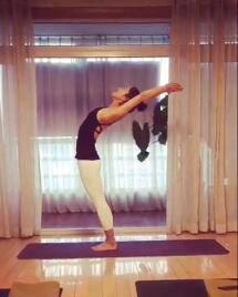 糾正駝背 一套簡單的糾正駝背方法