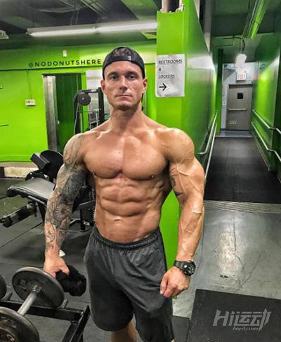 除配槍外，還得健身練出強壯身體！紐約警察是最危險的職業