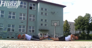 不用器械4年徒手健身！小伙從瘦“鵪鶉”到“肌霸”完美蛻變！