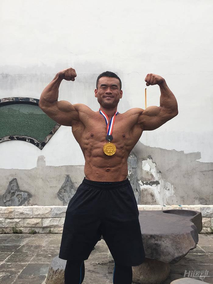 劉一陽(yáng)獲得中國(guó)健美健身公開(kāi)賽綿陽(yáng)站金牌