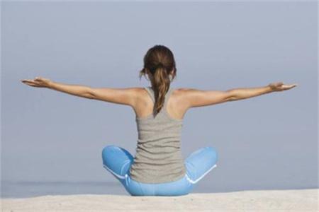 五組瘦身瑜伽動作快來學，堅持練習秒變瘦