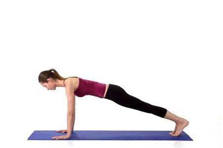 瘦腿、瘦腰的瑜伽動(dòng)作，女性堅(jiān)持每日練習(xí)早日變苗條