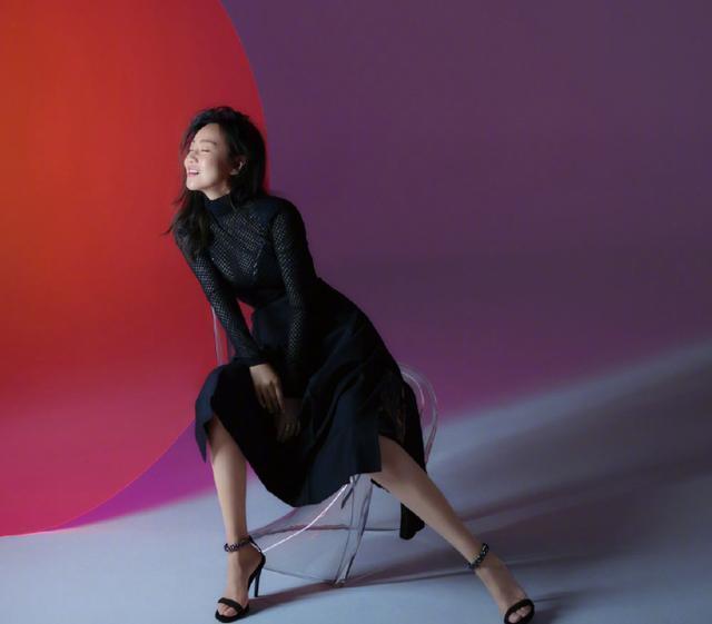 閆妮，48歲瘦36斤逆襲“腿精”，坦言：這3種食物飽腹又燃脂