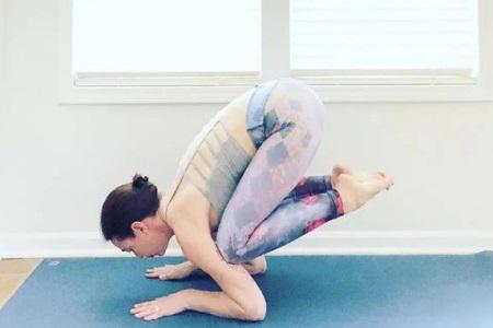 女性練習瑜伽氣質會改變許多,看看迪麗熱巴就知道了-易網健康養生網 女性練習瑜伽氣質會改變許多,看看迪麗熱巴就知道了