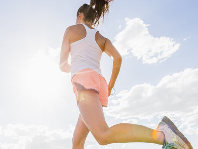 800米跑步的方式 和技巧