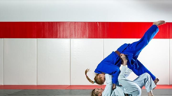 如何讓運動既有趣又能減肥 跳減肥舞瘦身娛樂兩不誤-易網健康<a href=http://m.henggaotouzi.com/jkys/ target=_blank class=infotextkey>養生</a>網 如何讓運動既有趣又能減肥 跳減肥舞瘦身娛樂兩不誤