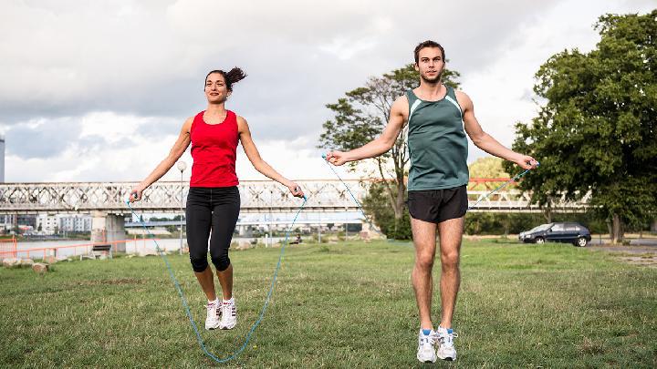 做什么減肥操能塑造身材 3步減肥操打造迷人身材-易網健康<a href=http://m.henggaotouzi.com/jkys/ target=_blank class=infotextkey>養生</a>網 做什么減肥操能塑造身材 3步減肥操打造迷人身材