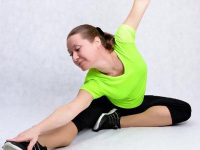 白領(lǐng)在辦公室怎么減肥比較好？這幾個辦公室小運動減脂又減壓