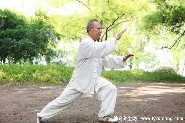 四種人不宜練太極，心臟病/關節炎/腰椎間盤突出(中老年人需知)