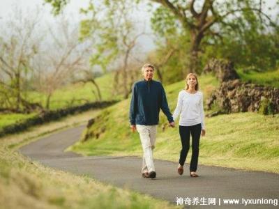 肝囊腫最怕三種運動，散步/打太極拳/瑜伽(可輔助緩解身體不適)