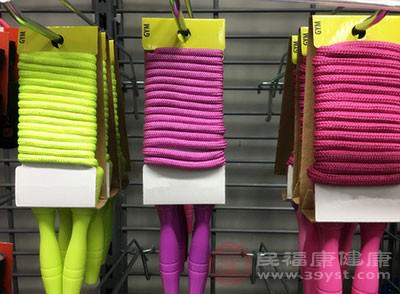 愛運動的人看看 6個常見動作特別傷膝蓋 很多人不知情