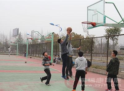 堅持運動的人和從不運動的人相比差距有哪些 很多人后悔了