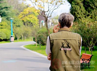 “日行萬(wàn)步”是養(yǎng)生還是傷身 每天究竟走多少步適宜 專家揭曉