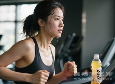 運(yùn)動(dòng)完立刻喝水？小心好心辦壞事！正確時(shí)機(jī)看這里