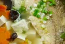 砂鍋魚(yú)燉豆腐的做法-家常味燉菜譜