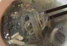 簡(jiǎn)易南京味道鴨血粉絲湯的做法-咸鮮味煮菜譜