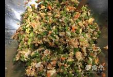 蒜苔雞蛋蝦米五花肉海帶包子的做法-咸鮮味蒸菜譜