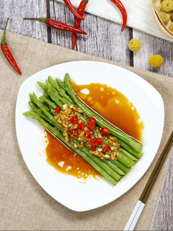 鮮味油淋蘆筍的做法-家常味燉菜譜 鮮味油淋蘆筍的做法-家常味燉菜譜