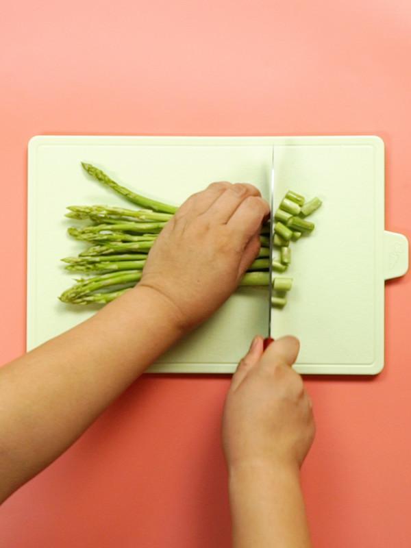 鮮味油淋蘆筍的做法-家常味燉菜譜 鮮味油淋蘆筍的做法-家常味燉菜譜