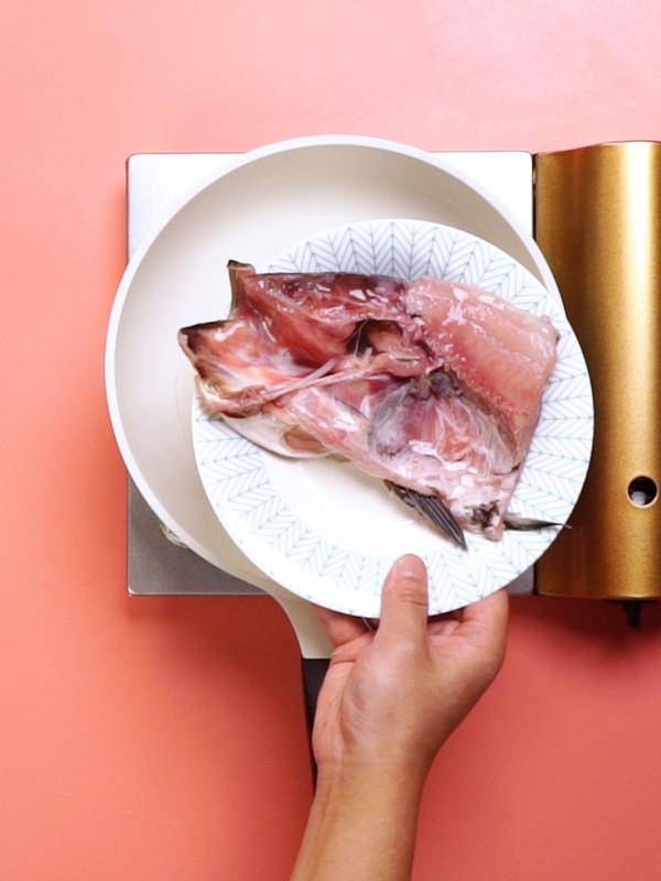 紅燒魚頭的做法-家常味燒菜譜