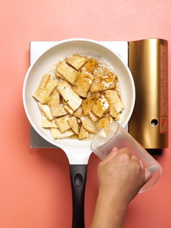 紅燒素雞的做法-家常味燒菜譜 紅燒素雞的做法-家常味燒菜譜