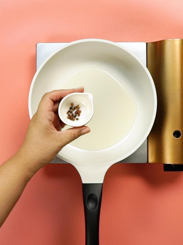 家常燜面的做法-家常味燜菜譜 家常燜面的做法-家常味燜菜譜