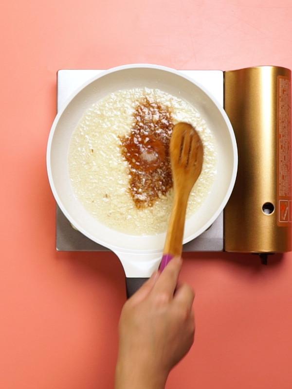 蒜蓉蒸蝦的做法-咸鮮味蒸菜譜