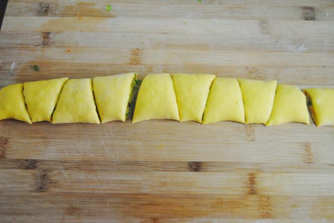 南瓜花卷的做法-家常味蒸菜譜